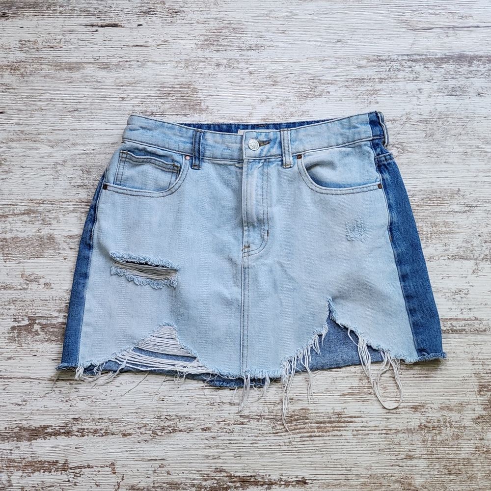 Denim Distressed Mini Skirt Size 27